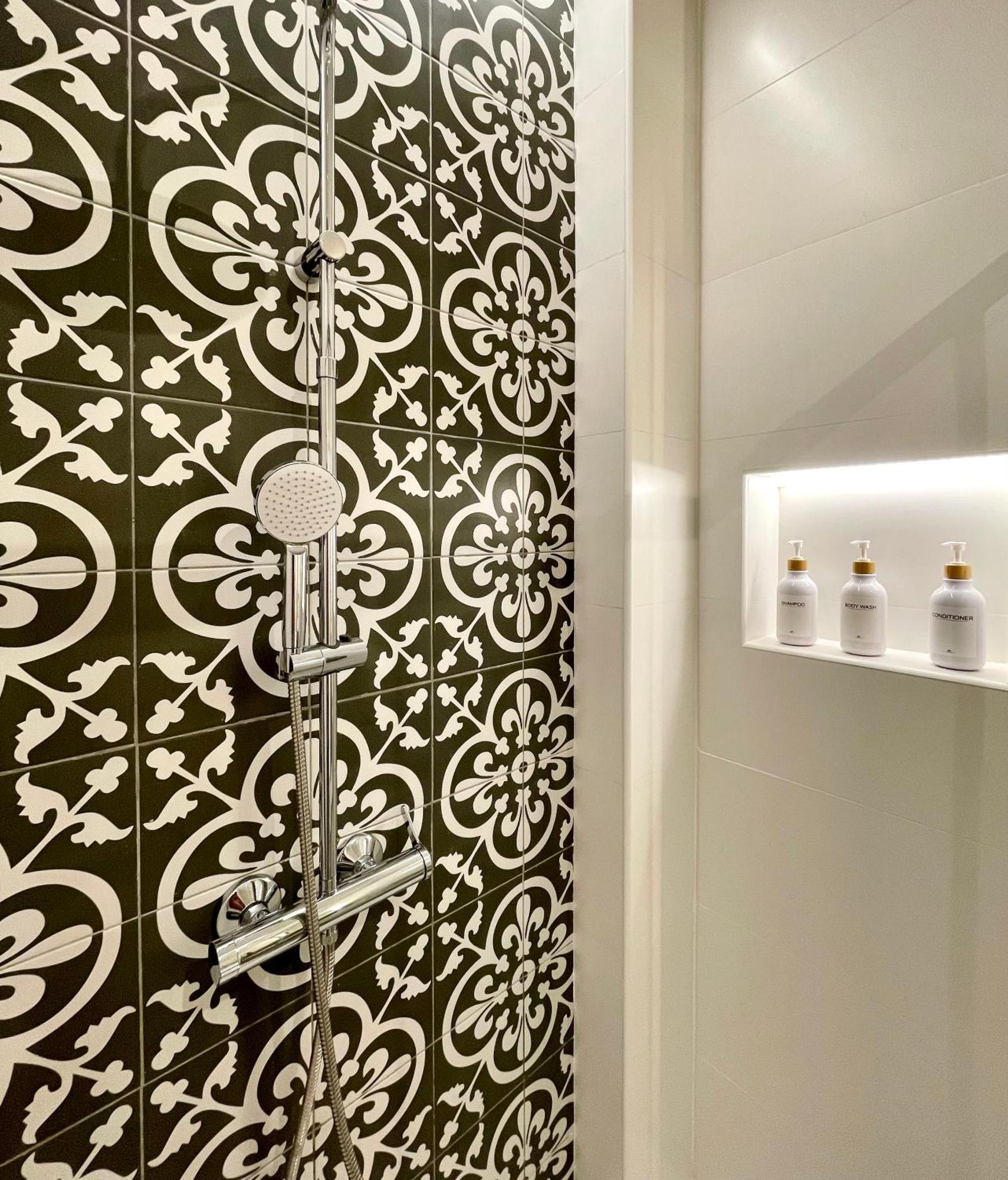 Piso Con Patio, 3 Habitaciones, En La Goleta Appartement Málaga